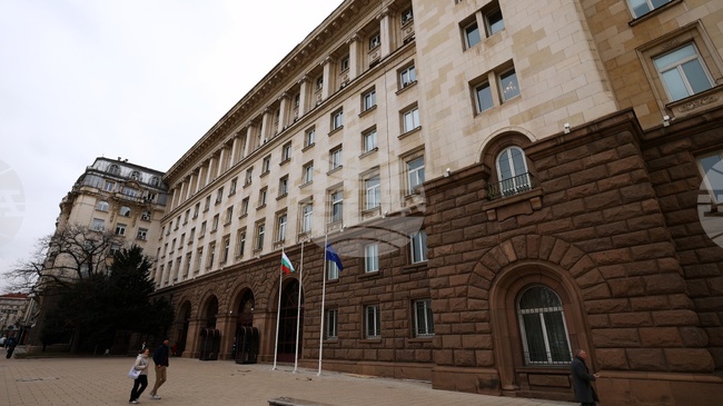 President Radev to Launch Government Formation Consultations Later Monday