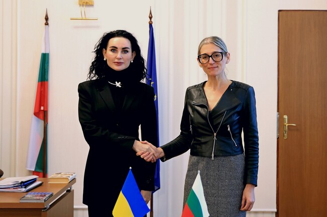 Transport Minister, Ukrainian Ambassador Discuss Transport Links Between Two Countries