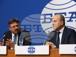 Национален пресклуб на БТА - София - Международен ден на хората с увреждания - договор