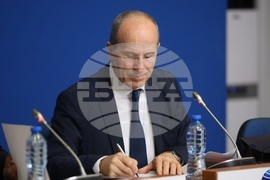 Национален пресклуб на БТА - София - Международен ден на хората с увреждания - договор - Георги Колев