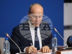 Национален пресклуб на БТА - София - Международен ден на хората с увреждания - договор - Георги Колев