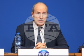 Национален пресклуб на БТА - София - Международен ден на хората с увреждания - договор - Георги Колев