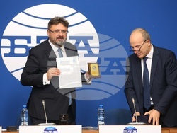 Национален пресклуб на БТА - София - Международен ден на хората с увреждания - договор