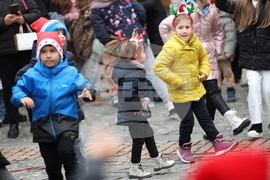 Благоевград - „Коледна хоротека”