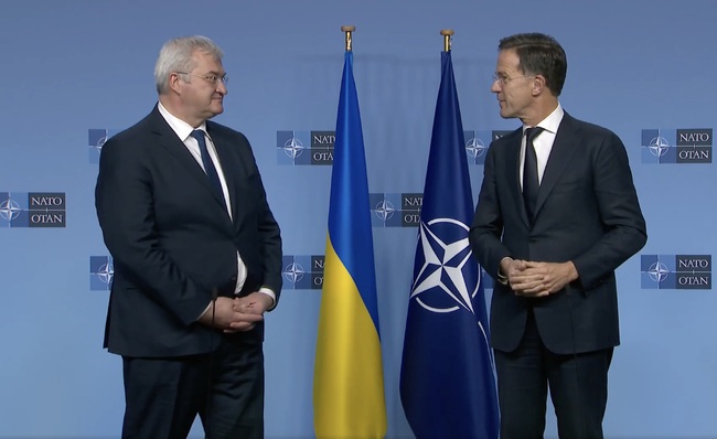 Украйна очаква от държавите в НАТО спешно 19 системи за ПВО, съобщи външният министър Андрий Сибига