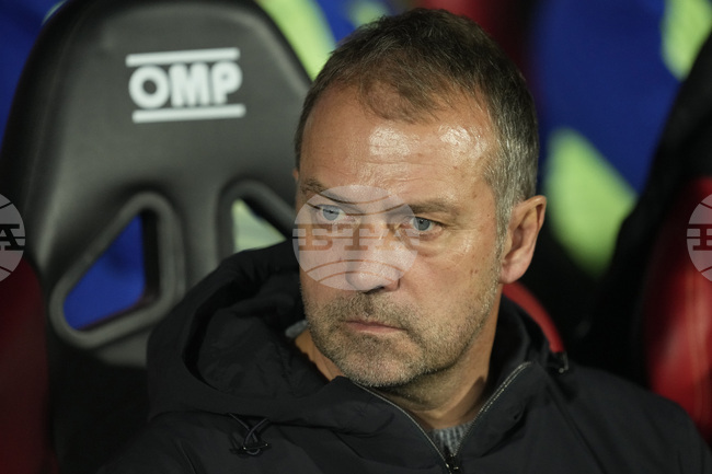 Мениджърът на Барселона Ханзи Флик не очаква да има на разположение Дани Олмо или Пау Виктор за полуфиналния двубой за Суперкупата на Испания