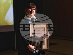 Бургас - Годишни литературни награди - Бина Калс