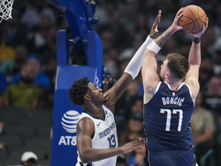 Grizzlies Mavericks Basketball