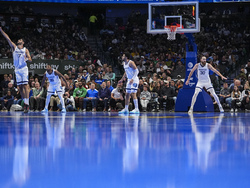 Grizzlies Mavericks Basketball