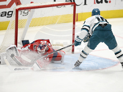 Sharks Capitals Hockey