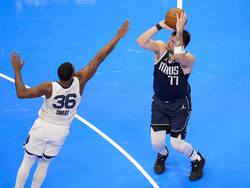 Grizzlies Mavericks Basketball