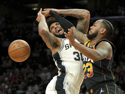 Spurs Suns Basketball