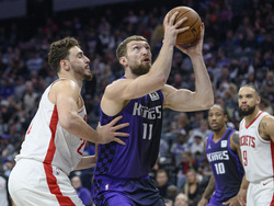 Rockets Kings Basketball