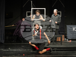 НАТФИЗ представя спектакъла „Очарователната обущарка“ тази вечер. Снимка: НАТФИЗ