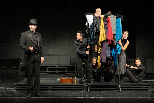 НАТФИЗ представя спектакъла „Очарователната обущарка“ тази вечер