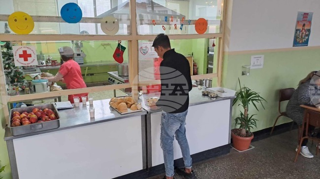 Безплатен топъл обяд ще получават 95 ученици от общините Ябланица и Ловеч