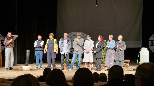 Обществена дискусия по темата за безводието в Шумен се състоя в големия салон на Драматично-кукления театър "Васил Друмев" в града