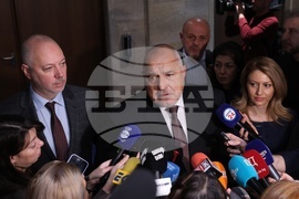 Народно събрание - кулоари - Бойко Борисов - брифинг