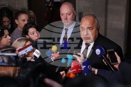 Народно събрание - кулоари - Бойко Борисов - брифинг