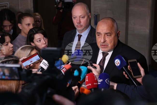 Народно събрание - кулоари - Бойко Борисов - брифинг