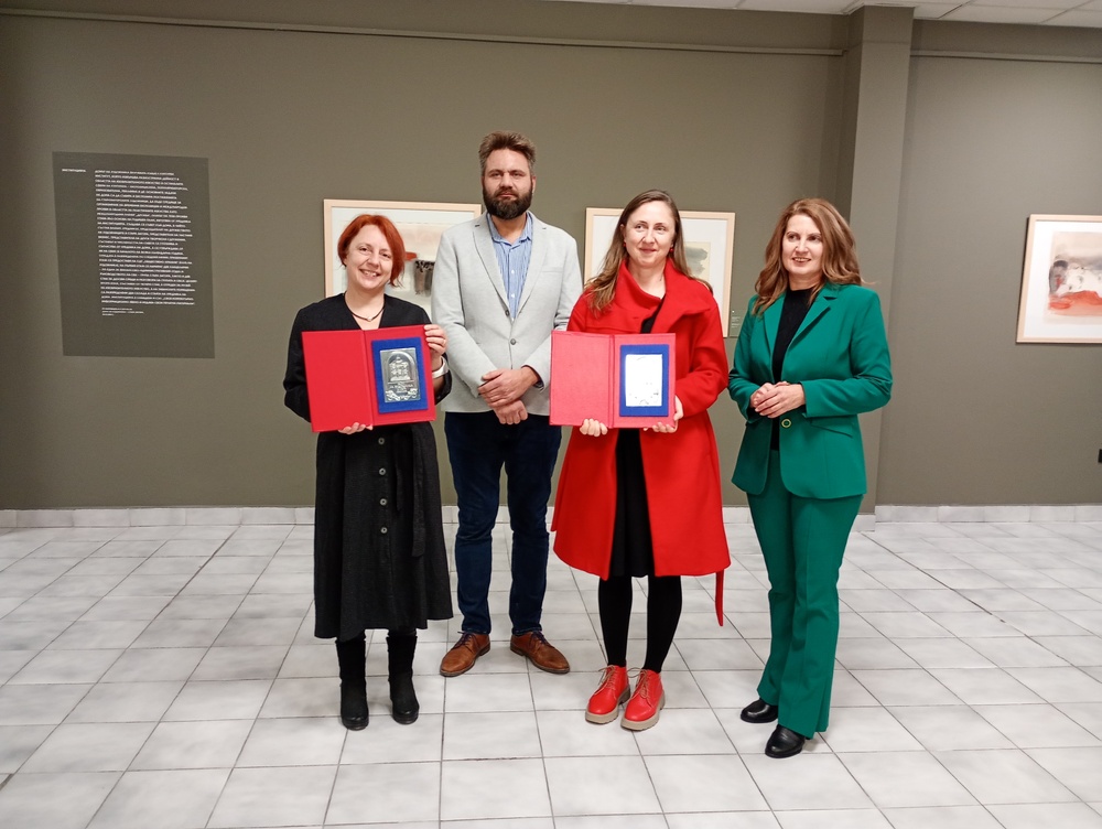 Община Стара Загора: Изтънчени акварели на Дечко Узунов докоснаха сетивата на старозагорци в Изложбена зала „Лубор Байер“