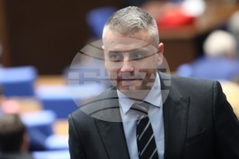 Парламент - първо заседание