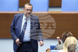 Парламент - първо заседание