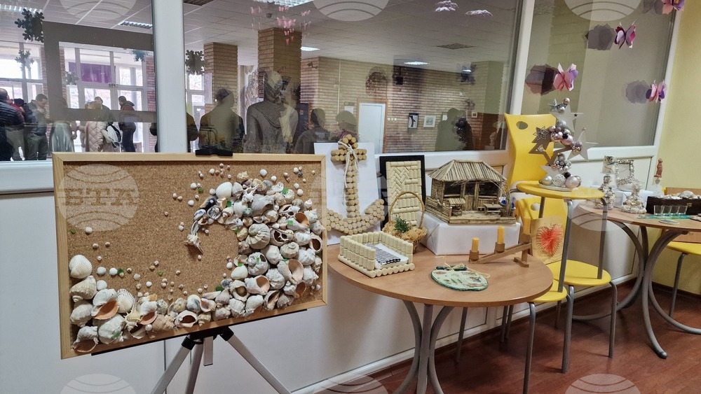 Шумен - изложба - студенти