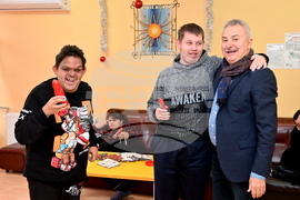 Монтана - коледни сувенири - базар