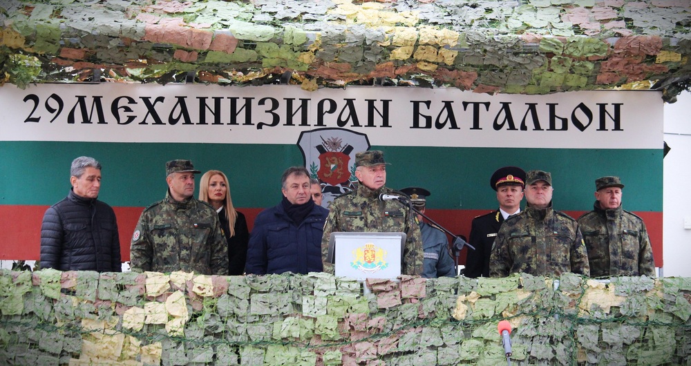 Началникът на отбраната Емил Ефтимов изрази увереност, че решението за увеличение на възнагражденията на военнослужещите ще бъде изпълнено 