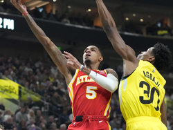 Hawks Jazz Basketball