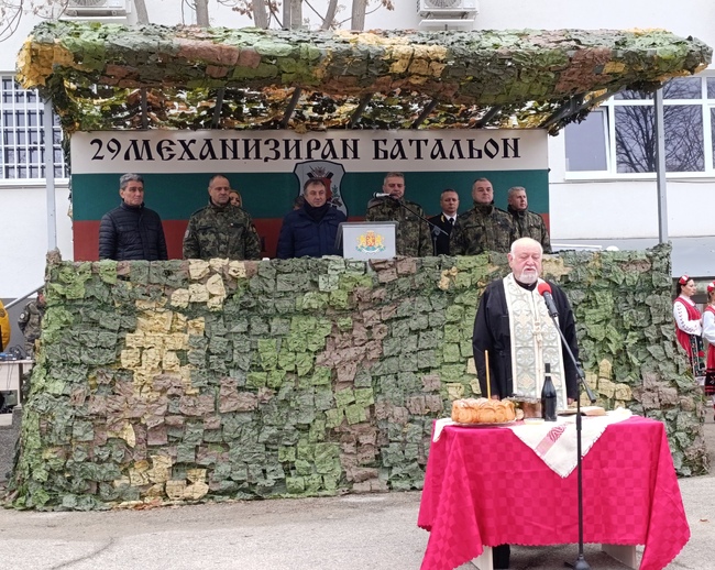 Община Шумен: Откриване на реновираната сграда на 29-ти механизиран батальон