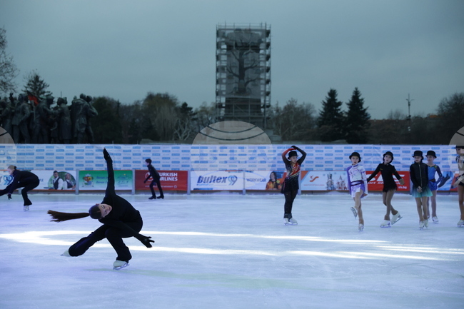 Ледена пързалка „Ice park” - откриване