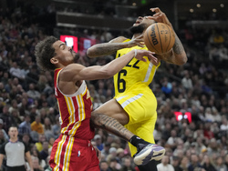 Hawks Jazz Basketball