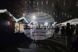 Добрич - коледна елха- светлини