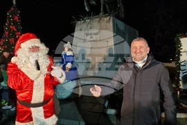 Исперих - коледна елха - светлини