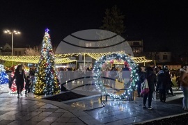 Исперих - коледна елха - светлини