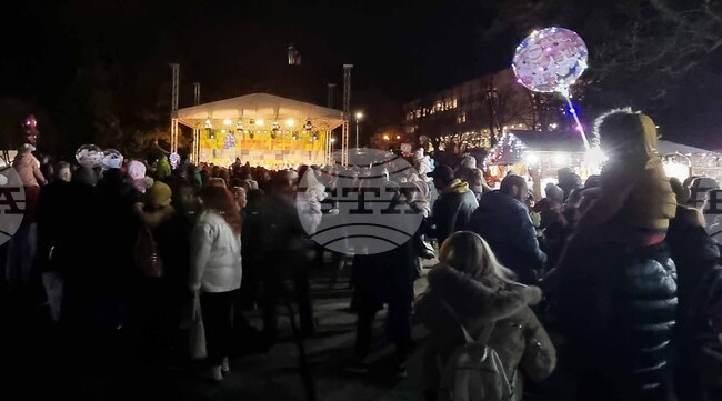 Шумен - коледни светлини