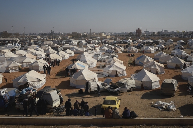 Осигуряването на мир и стабилност в Сирия е приоритет за Турция, пише в. „Хюриет“