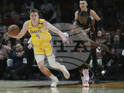 Lakers Heat Basketball