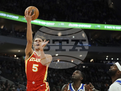 Hawks Bucks Basketball