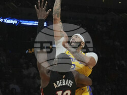 Lakers Heat Basketball