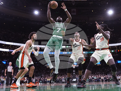 Pistons Celtics Basketball