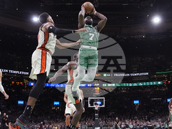 Pistons Celtics Basketball