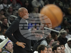Hawks Bucks Basketball