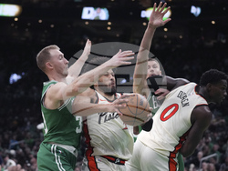 Pistons Celtics Basketball