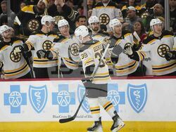 Bruins Blackhawks Hockey