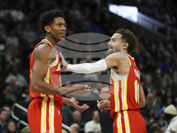 Hawks Bucks Basketball