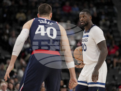 Timberwolves Clippers Basketball