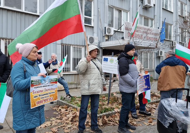 Residents of Northeastern Bulgaria Demand National Referendum on Construction of Wind Power Plants on Agricultural Land